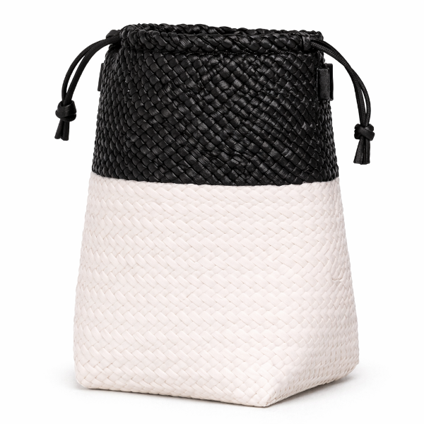 صورة شنطه يد نسائي ALEX MAX لون اسود*ابيض