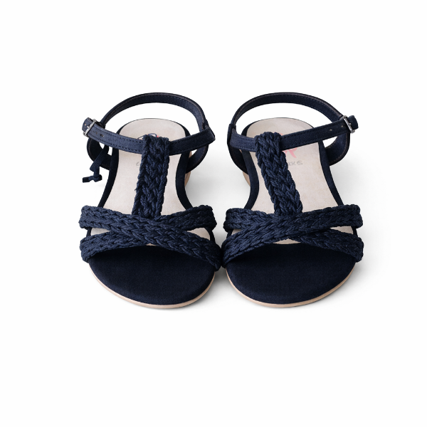 صورة (ام جي تي ان ) صندل بناتي أنيق بتفاصيل كروشيه يدوية وسيور